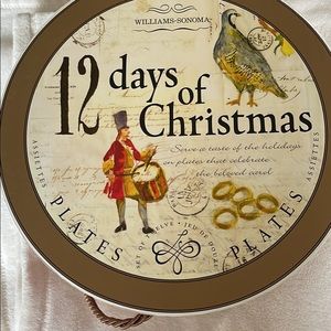 William Sonoma 12 days of Christmas 🎄 plates (complete set in original box)
